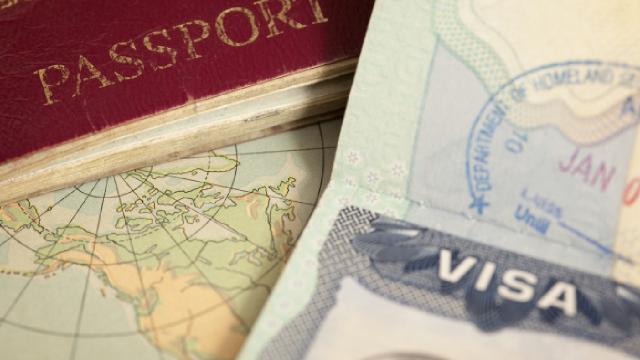 15 günlük turist vizesiyle girdiği ülkede 26 yıl yaşayan adam tutuklandı haber görseli