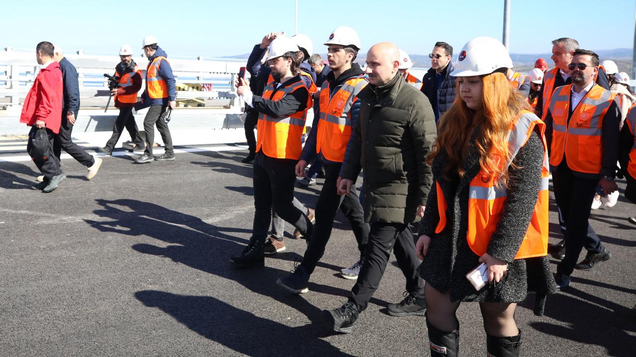 "Yarın da omuz omuza, inanarak, isteyerek birlikte çalışacağız. Yine başaracağız"