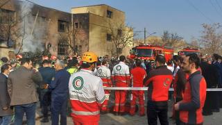 İran'da savaş uçağı düştü