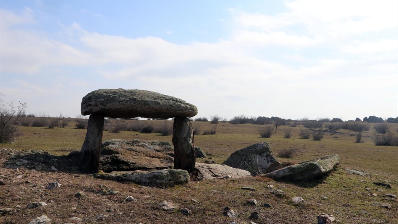"Dolmenler çok hızlı tahrip oluyor"