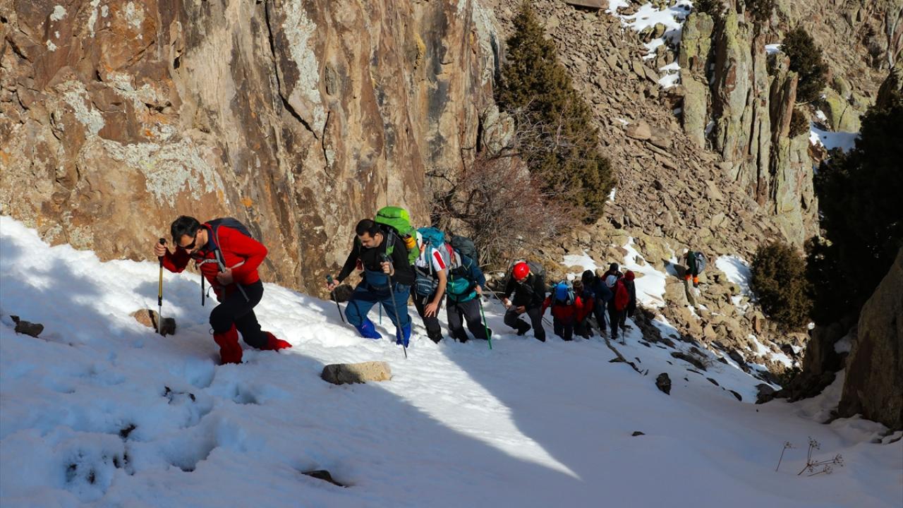 "Erdoğan ve Aliyev`e, bu tatlı zaferi hediye ettikleri için teşekkür ediyorum"