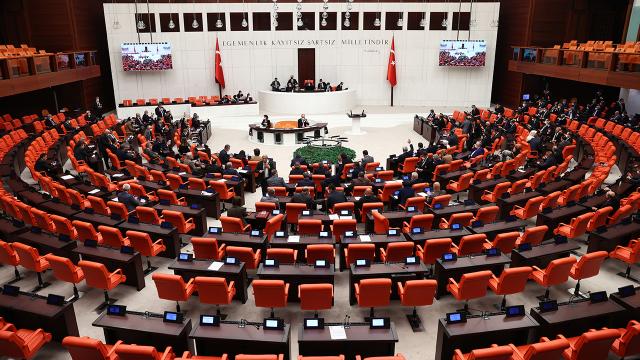 Öğrenci affı ve 3600 ek gösterge Meclise geliyor