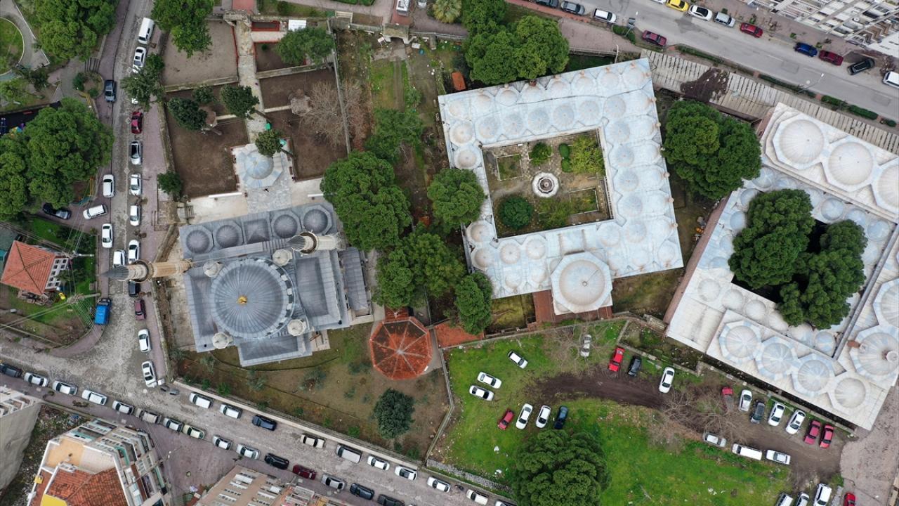 Mimar Sinan`ın Ege`deki tek eseri: Muradiye Camii