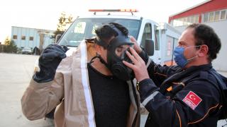 Uşak'ta fabrikada sızan gazdan etkilenen işçi hastaneye kaldırıldı