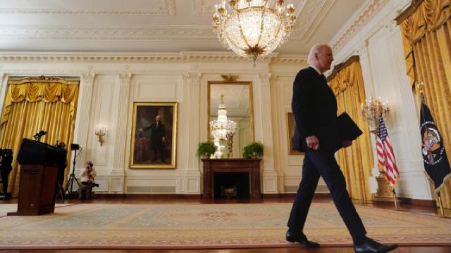 ABD Başkanı Biden: Putin bir savaş suçlusu