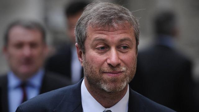 Abramoviç “Çelsi”yə alıcı axtarır