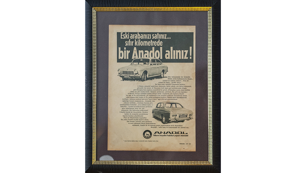 "Ziyaretçilerimiz garajı geziyorlar"