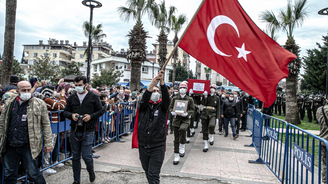 Pençe Yıldırım şehidi son yolculuğuna uğurlandı