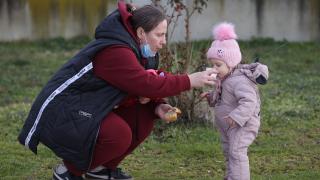 Ukrayna'dan tahliye edilen ilk Kırım Tatar Türkleri Türkiye'ye getirildi