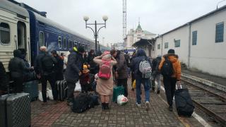 Kiev'den Türkleri tahliye eden tren Romanya sınırına ulaştı