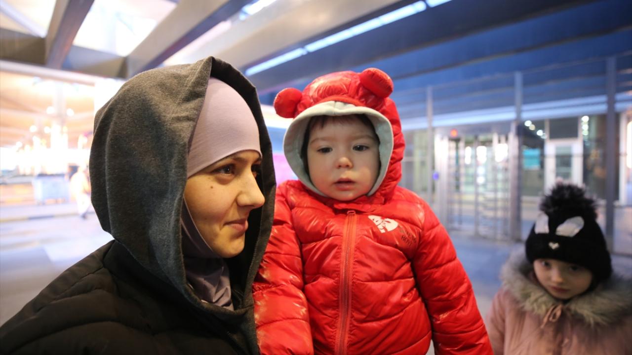 "Bize dua edin, bir an önce bu savaş sona ersin"