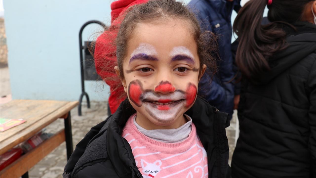 "Gönüllerine dokunabildiysek ne mutlu bize"