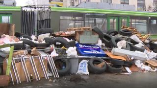 TRT Haber, Kiev'de kurulan barikatları görüntüledi