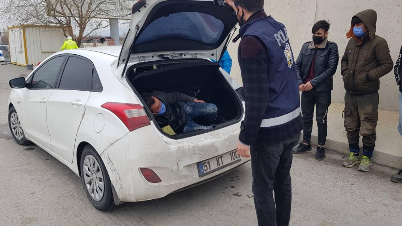 Erzincan'da 5 düzensiz göçmen yakalandı