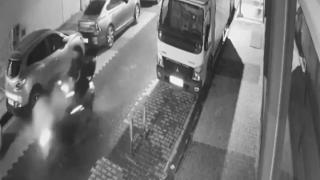 Ataşehir’de iki motosiklet kafa kafaya çarpıştı