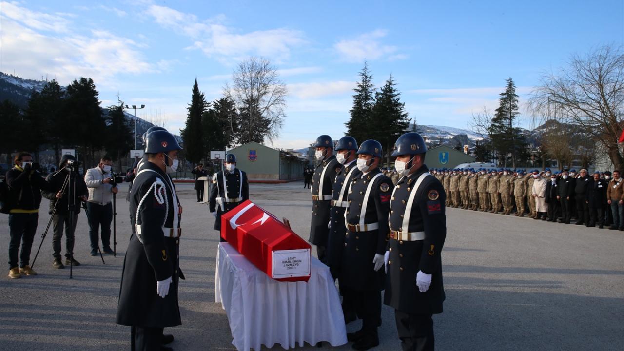 Şehit Uzman Çavuş İsmail Ergin için Tokat'ta tören düzenlendi