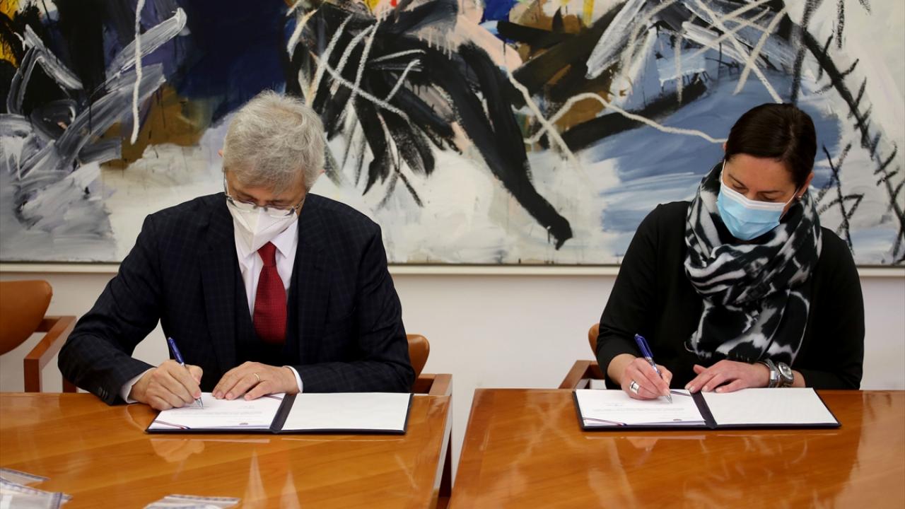 M.Ö. 6`ncı yüzyıla ait eserler bulunuyor