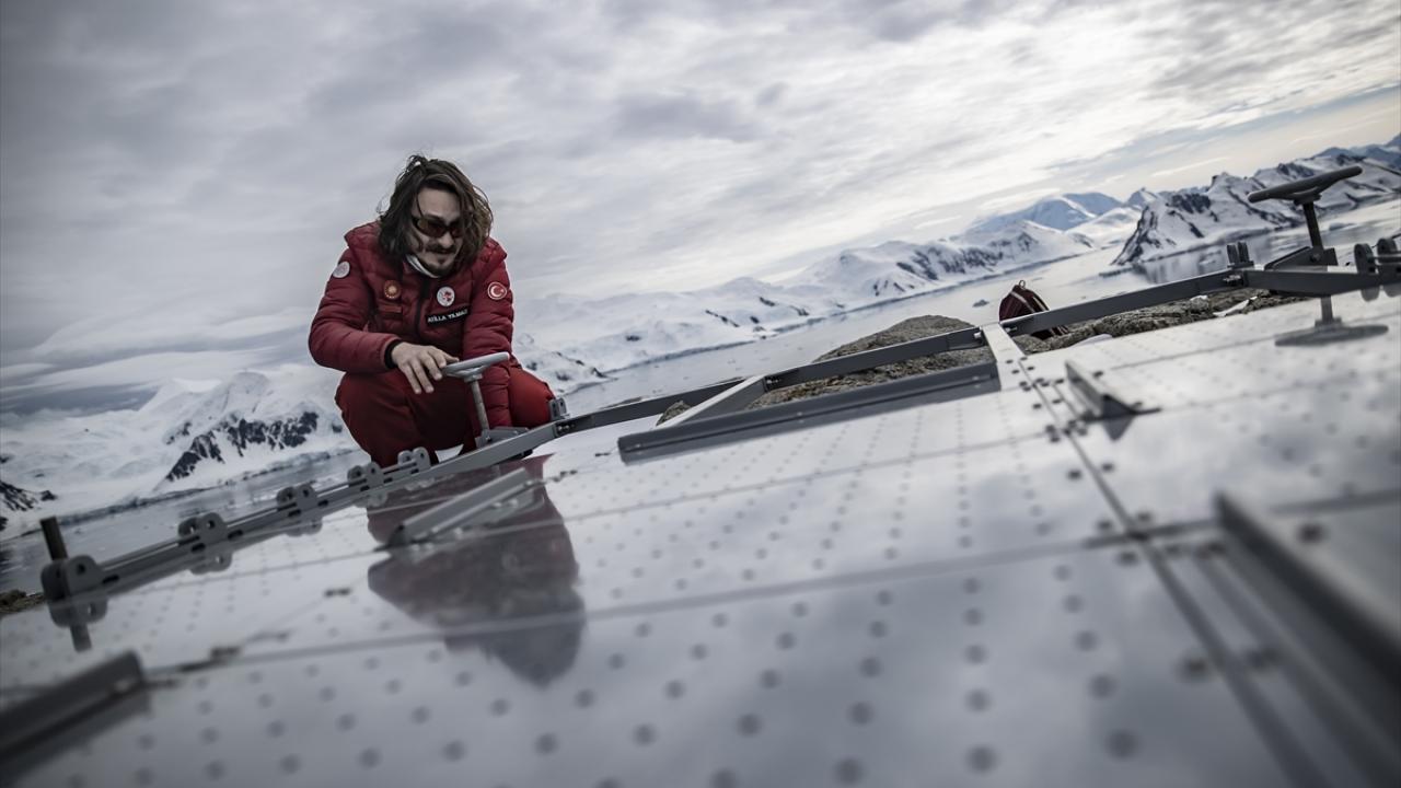 "Antarktika`da iletişim kurmak bizim için can güvenliği, emniyet ve güven demek"