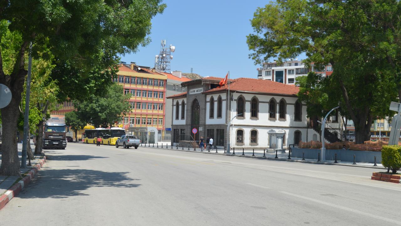 AFYONKARAHİSAR: 211 (YÜZDE 46)