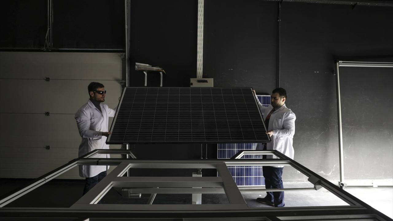 Bir panel 21 testten geçiyor