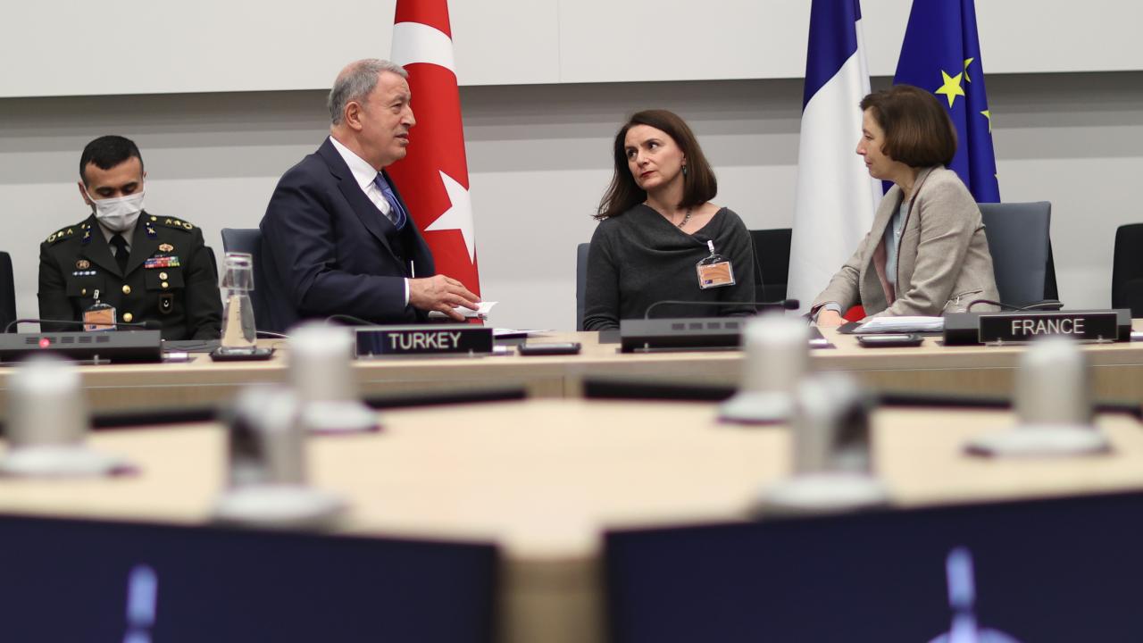 Fransa Savunma Bakanı Florence Parly