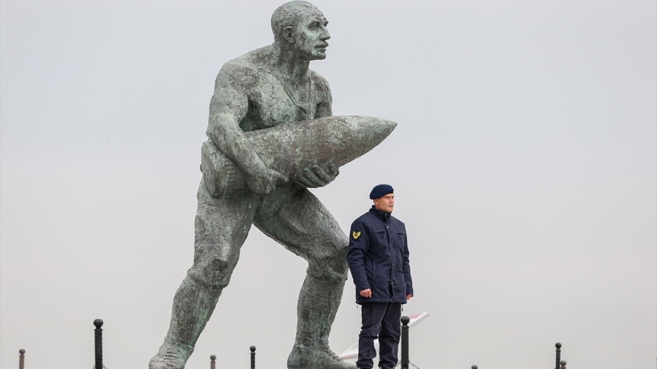 "Atalarımız bu topraklarda yedi düvele karşı göğüs göğüse çarpıştı"