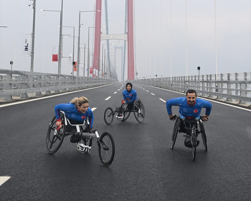 "Pekin`den Londra`ya kadar tesis ettiğimiz kesintisiz ticaret yoluna katkı verecek"