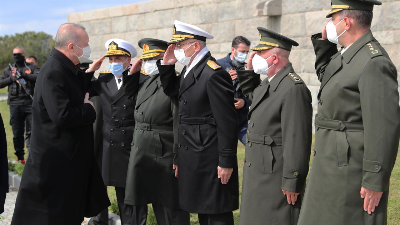 "Çanakkale Savaşları büyük bir kahramanlık destanıdır"