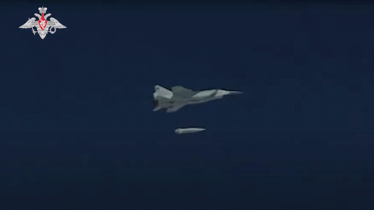 RUSYA UKRAYNA`DA HİPERSONİK FÜZE KULLANDI