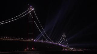 1915 Çanakkale Köprüsü'nde ışık gösterisi yapıldı