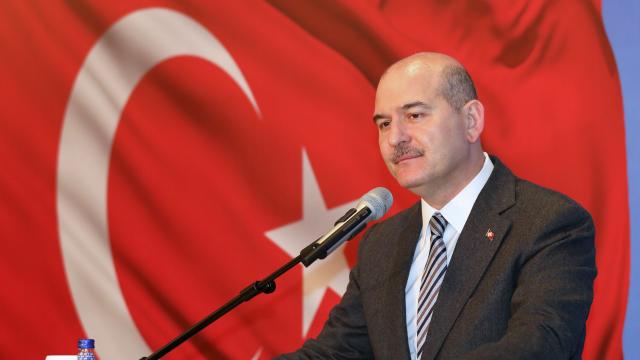 Bakan Soylu: Uyuşturucu çetesi lideri Urfi Çetinkayanın kardeşi gözaltında