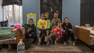 Donbas'tan tahliye edilen siviller Novomoskovsk kentinde ağırlanıyor