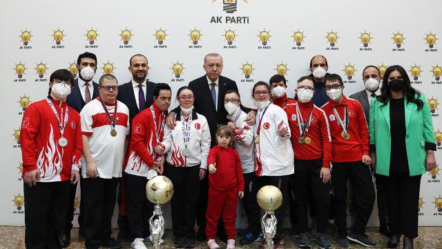 Cumhurbaşkanı Erdoğan, özel sporcuları kabul etti