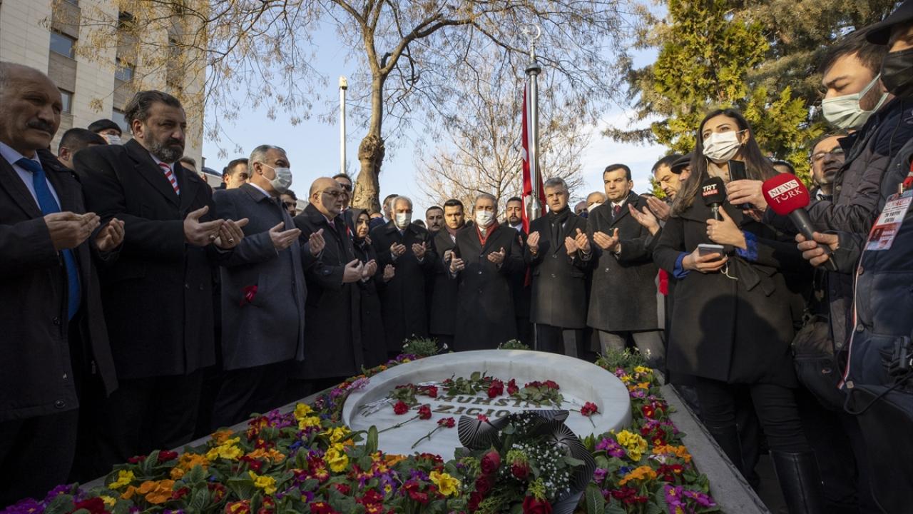Muhsin Yazıcıoğlu kabri başında anıldı