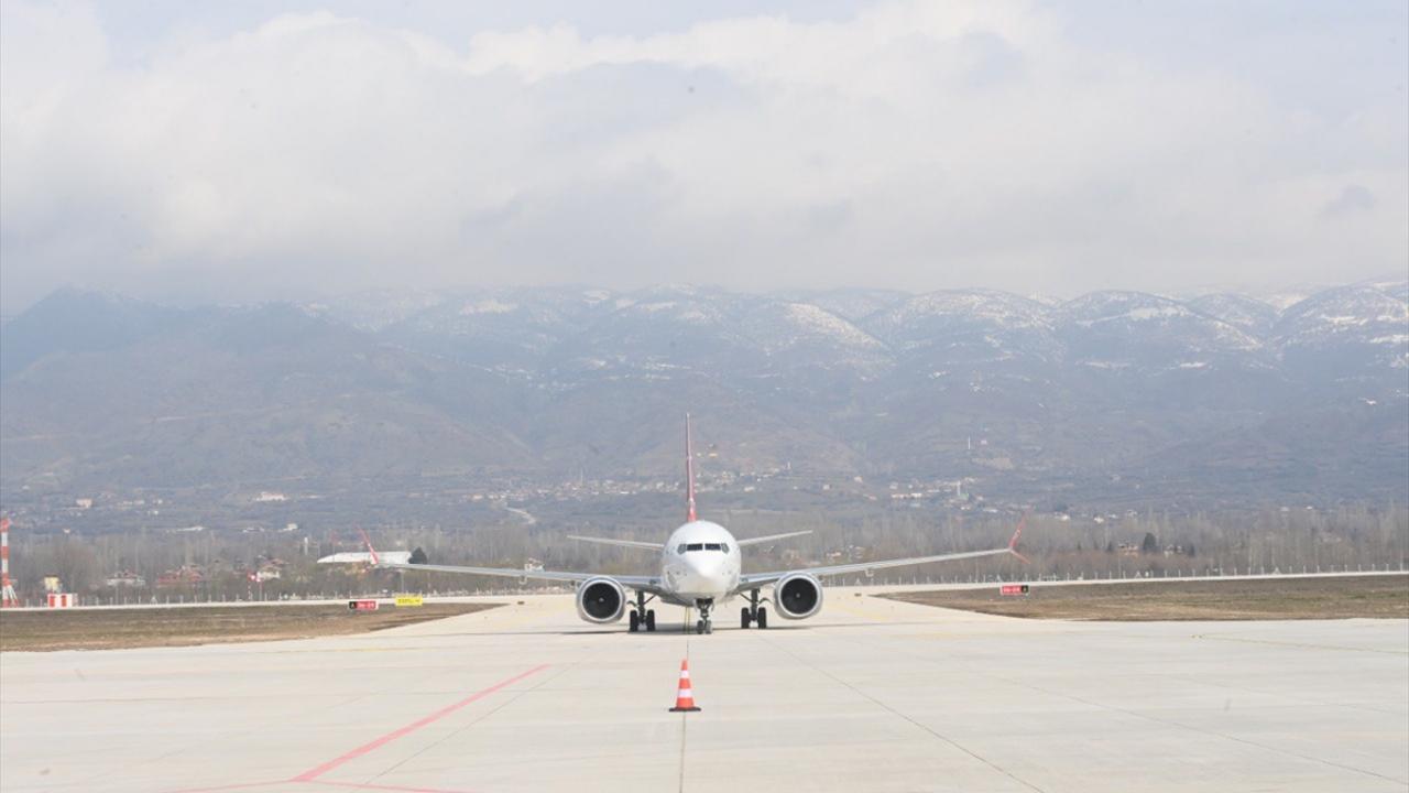tokat-havaliman-na-ilk-yolcu-u-a-indi-trt-haber-foto-galeri