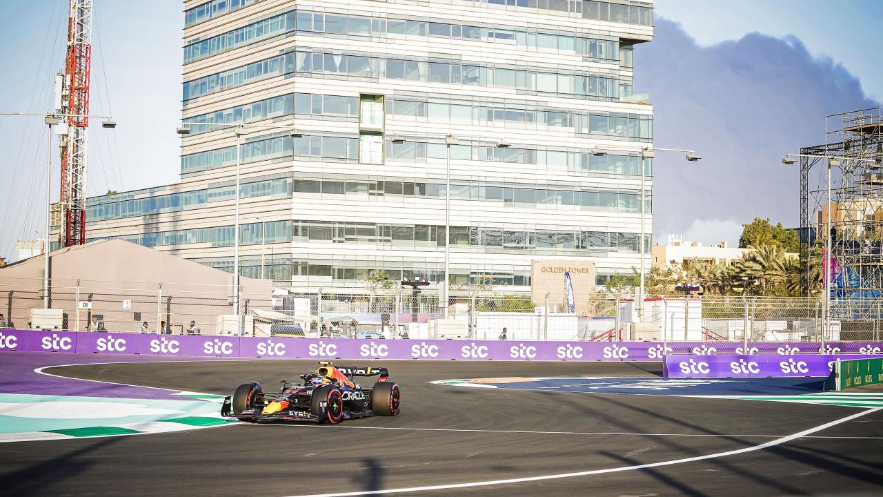 DUMANLAR FORMULA 1 PİSTİNDEN GÖRÜLDÜ