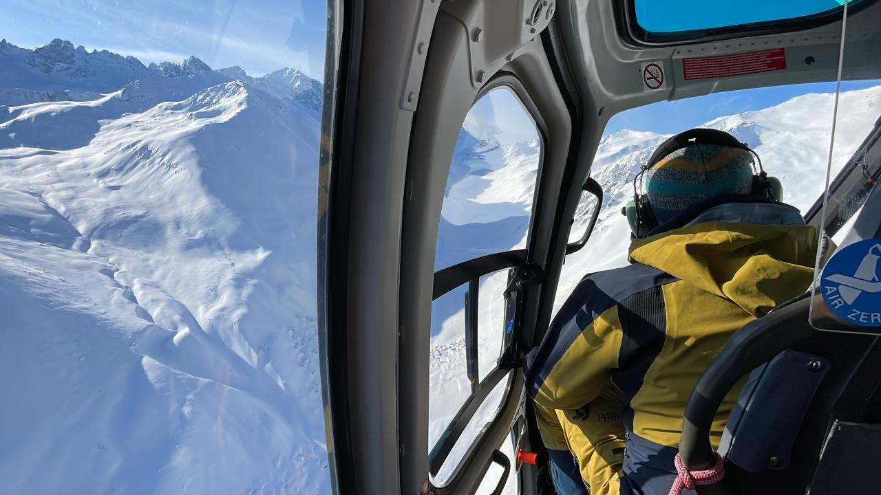 Helikopterle toplam 45 ton yem bırakıldı