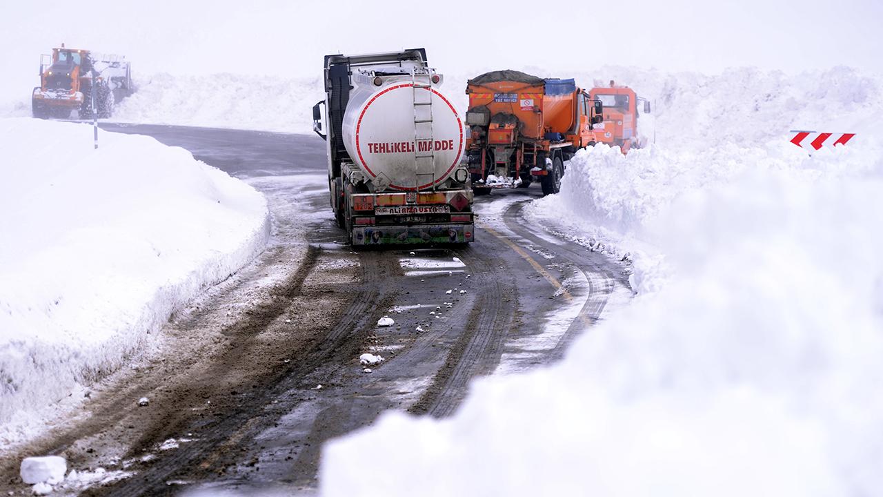 Ardahan-Şavşat kara yolunda ulaşım normale döndü