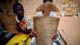 Nijerli hafız adaylarına TDV'den Kur'an-ı Kerim hediyesi