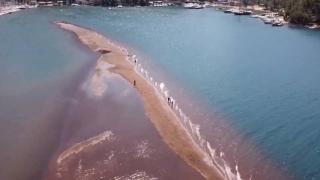 "Deniz üstünde yürüyormuş hissi" veren plaj