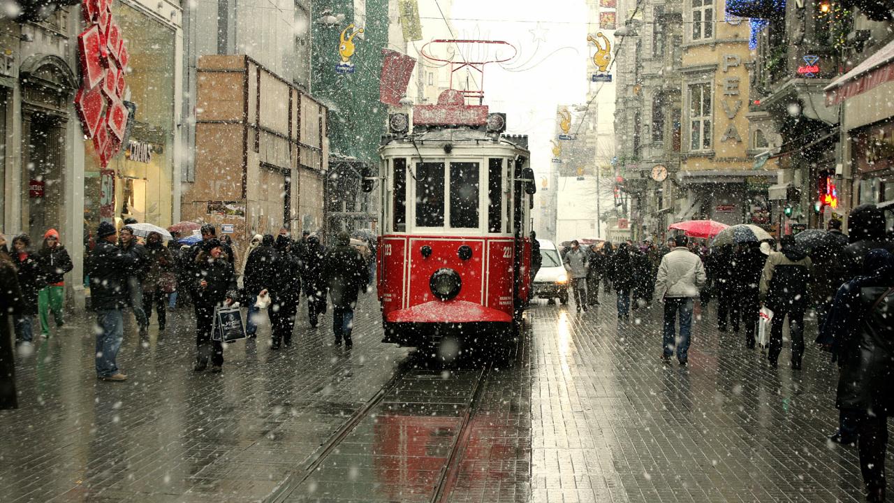 Taksim`de doğal gaz bulundu (2013) 
