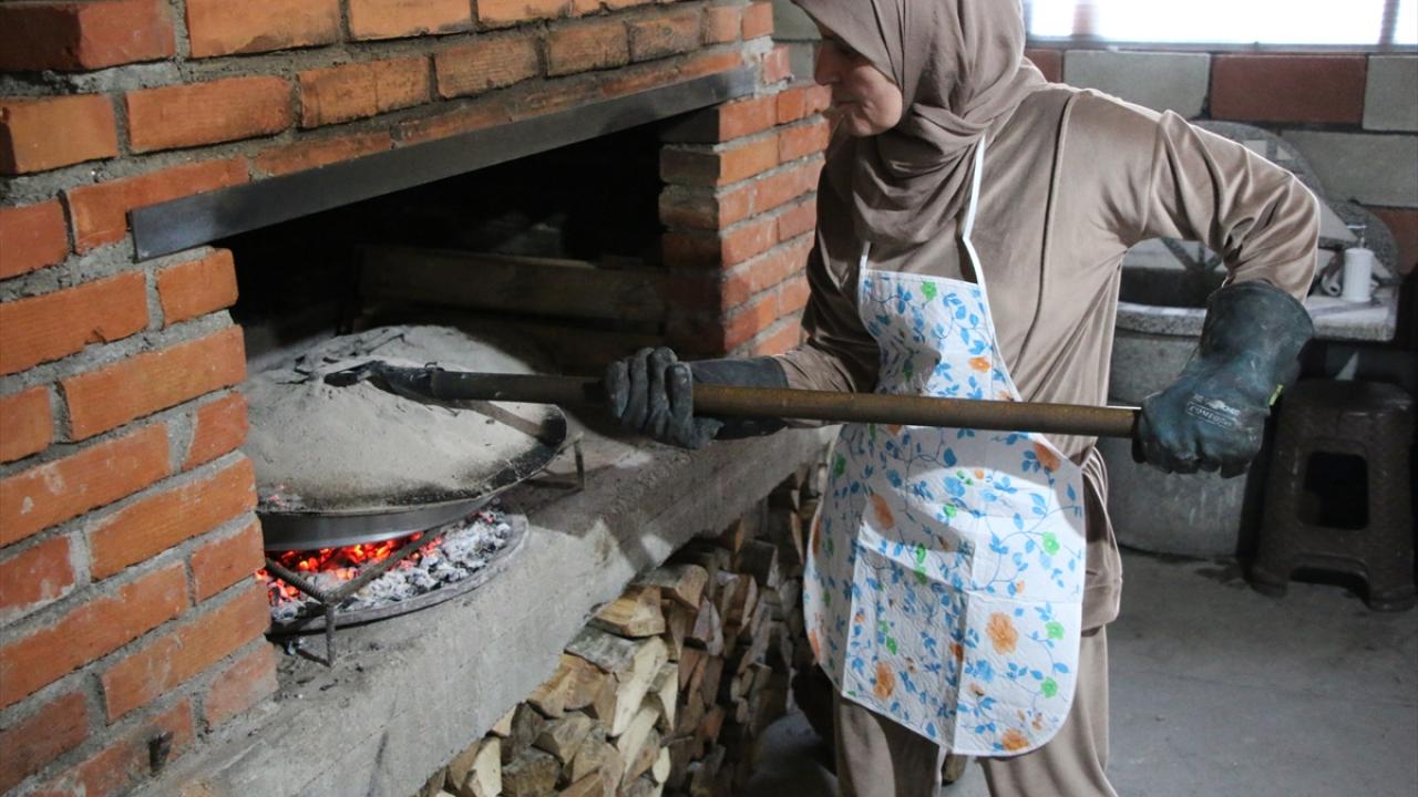 Yedi kız kardeş kendi işletmelerinde "fliya" geleneğini yaşatmaya devam ediyor