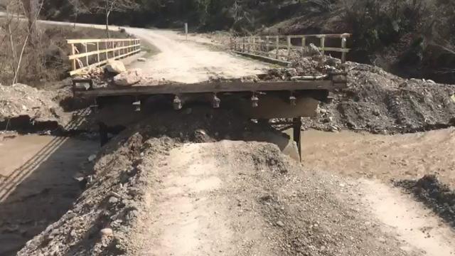 Kastamonuda su seviyesi yükseldi 4 köprü yıkıldı