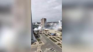 Rus askerleri Ukraynalı göstericilere ateş açtı