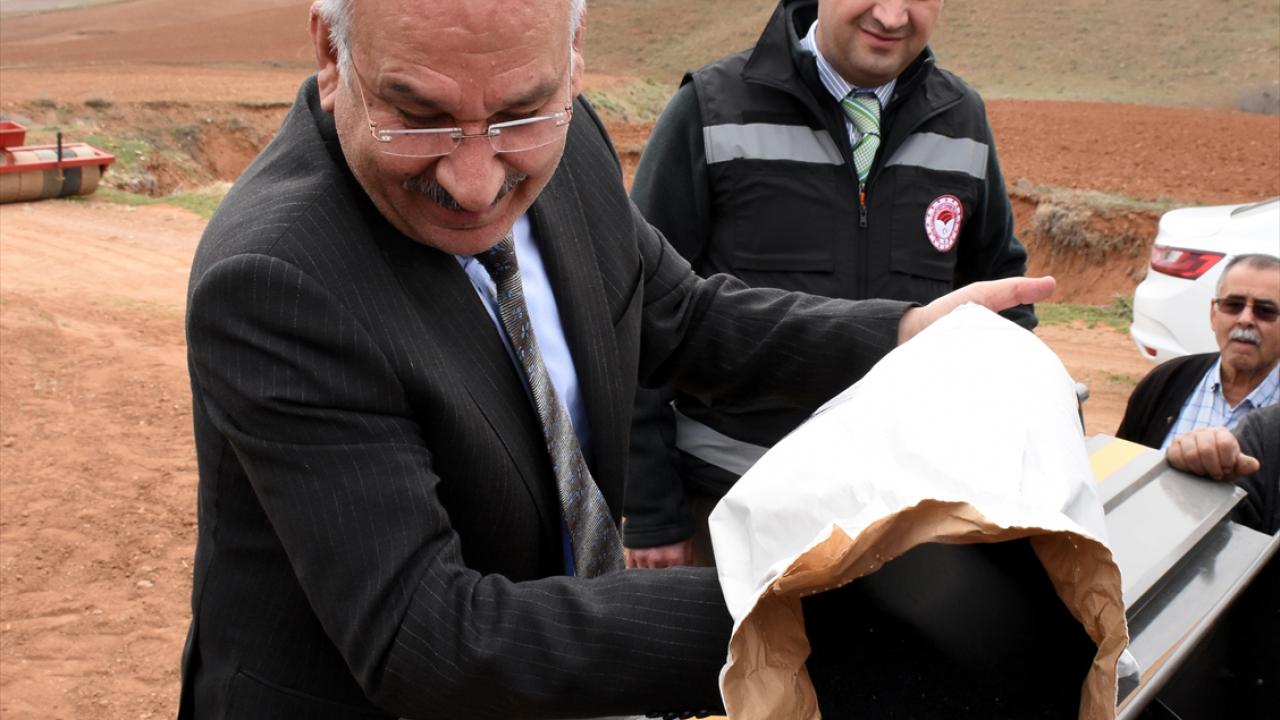 "Çörek otu ekimine başladık"