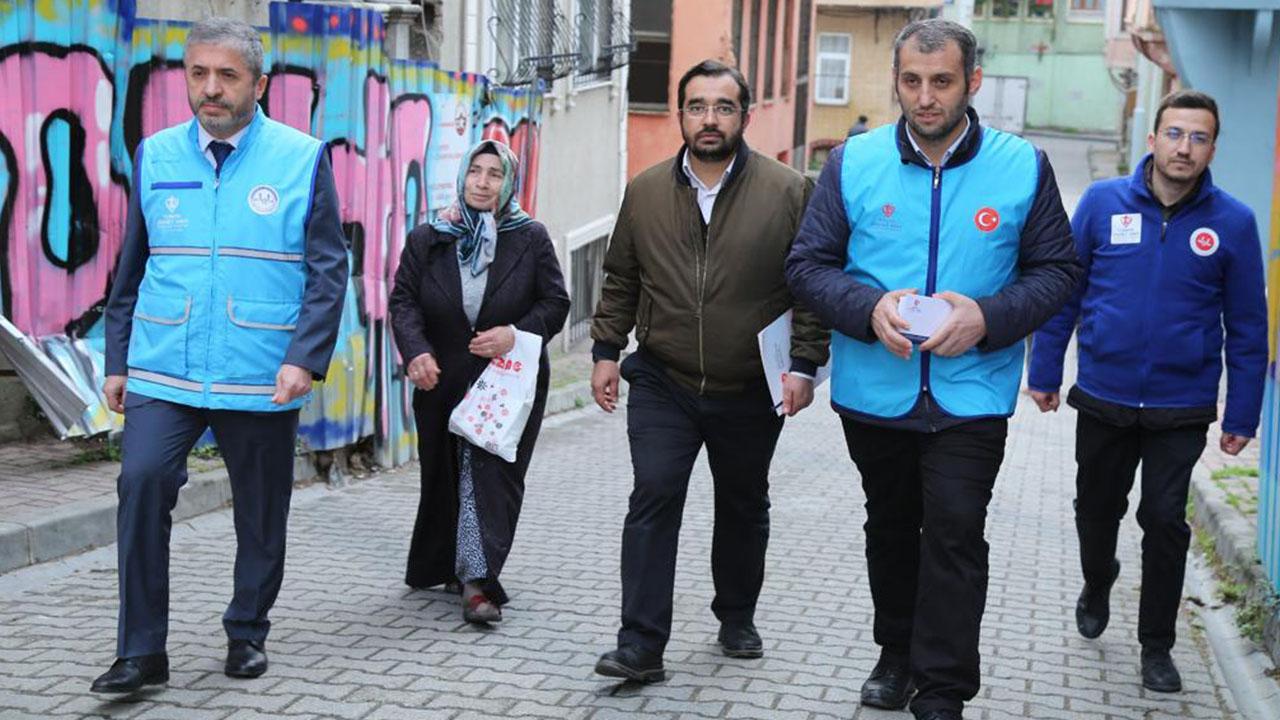 Türkiye Diyanet Vakfı 5 bin 500 aileye gıda yardım kartı verecek