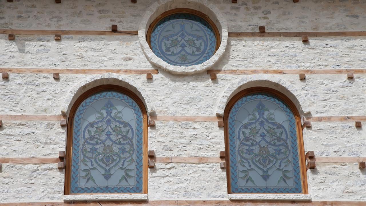 "Camide tarihsel dokuları ön plana çıkardık"