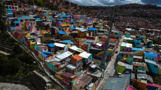 Bolivya'nın La Paz kentinin en renkli mahallesi: Chualluma