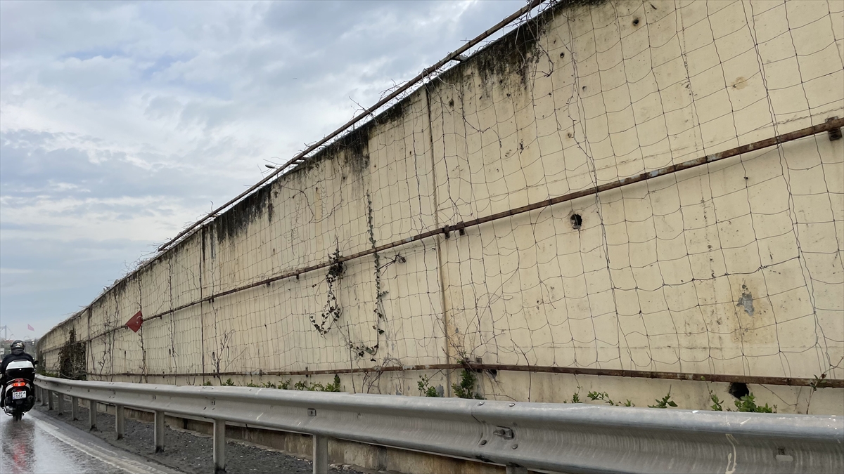 "Belediye buraya güzel bir görüntü yapsın, hiçbir şey yapmıyorlar bari bunu yapsın"