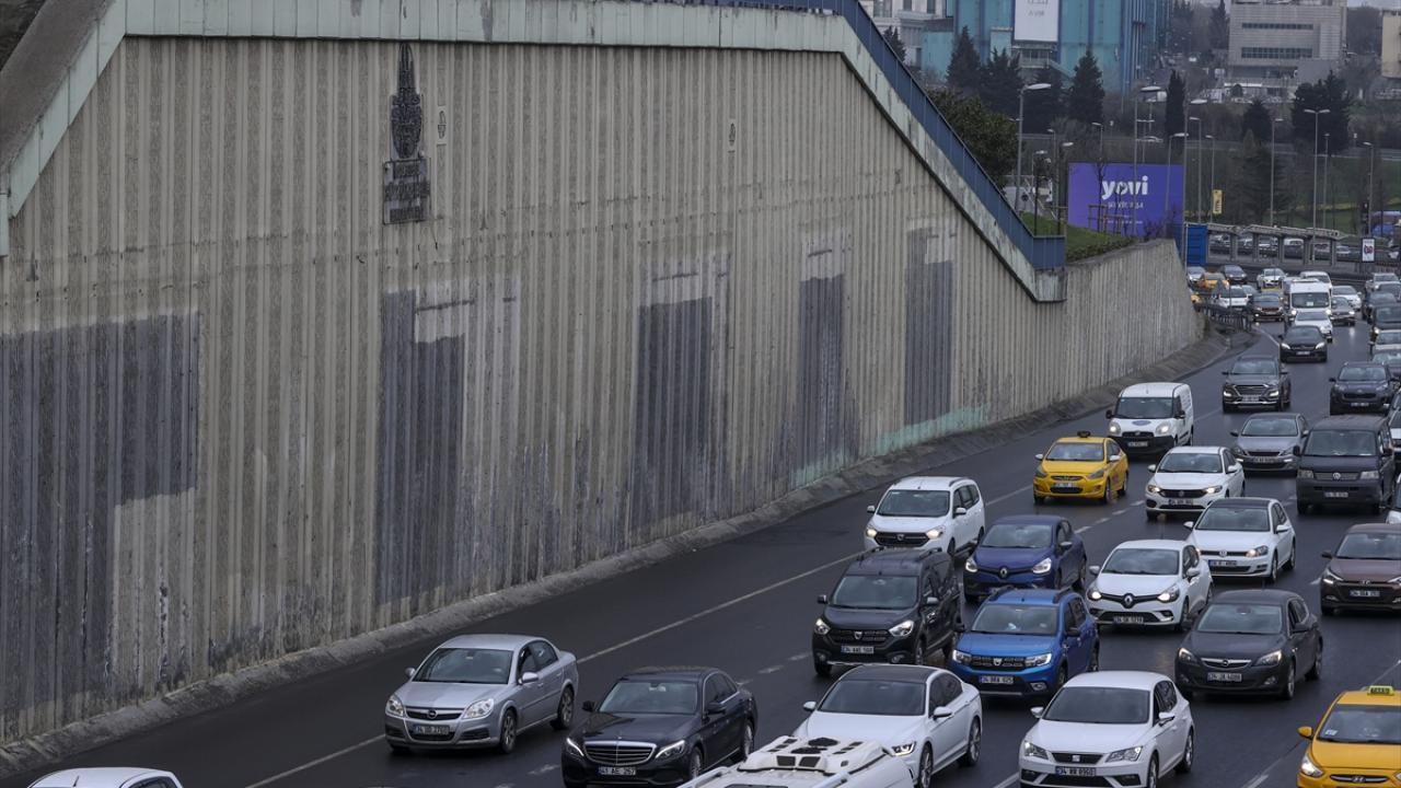 "Çiçeklerin geri getirilmesi gerekiyor"